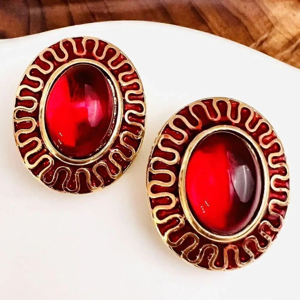 Vintage Galleria Gripoix Earrings Clip On Red Glass Enamel Gold Tone Oval 4618